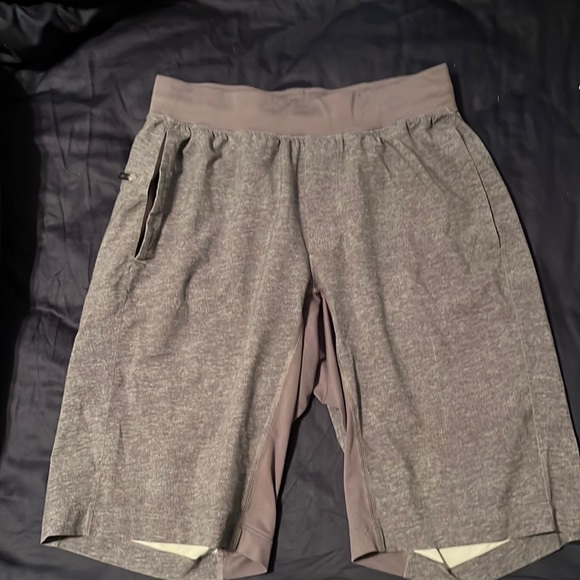 Mens grey lululemon shorts - Picture 1 of 2